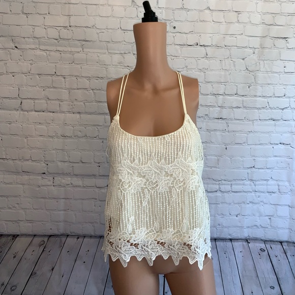 Full Tilt Tops - Full Tilt White floral Blouse size M